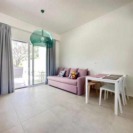 Splash Suites With Private Pools Nikiana Exterior foto